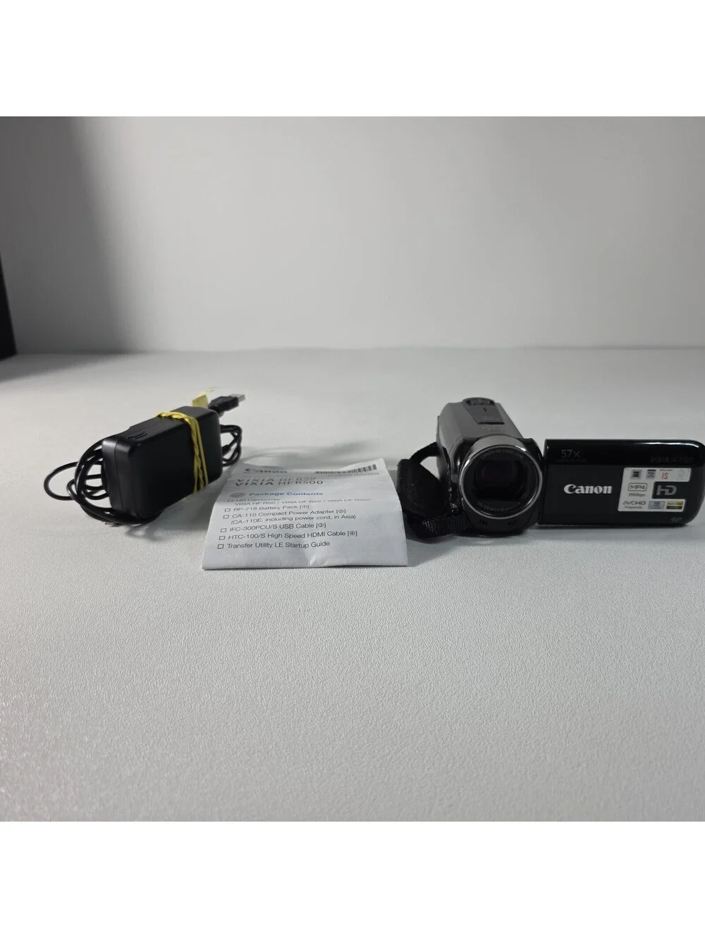 Canon Vixia HF R500 Video Camera Camcorder 32x Optical 57x IS Zoom BUNDLE